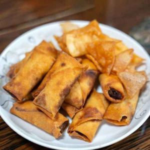 29. Deep Fried Taro and Chicken Meat Spring Roll 芋絲脆春卷
