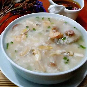 61. Clam & Geoduck Congee (Pot) 象拔蚌蜆仔粥