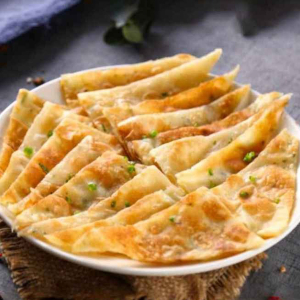 36. Fried Crispy Scallion Pancake 黃金香煎蔥油餅