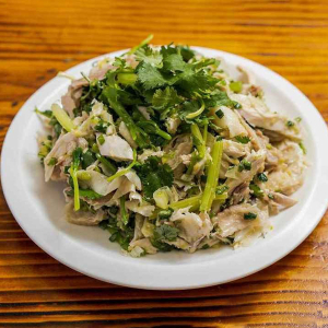 Hand Shredded Chicken with Jelly Fish & Wasabi 山葵海蜇手撅雞