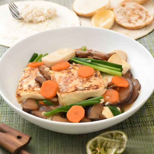 Braised Tofu with Mushrooms 鮮雞菌焼豆腐