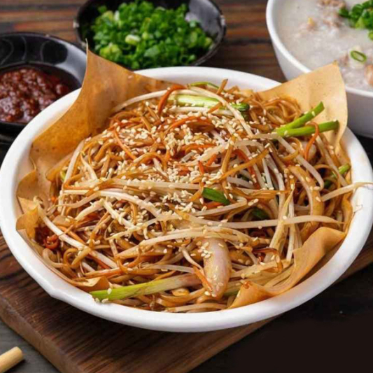 Fried Crispy Noodles in Vegetarian Style 羅漢齋炒麵