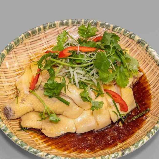 Free Range Chicken with Scallion & Ginger 薑葱霸王雞