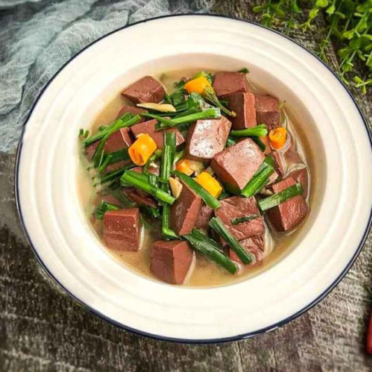 69. Pig Blood Curd with Chinese Chives & Oyster Sauce 蠔汁豬紅炒大蔥