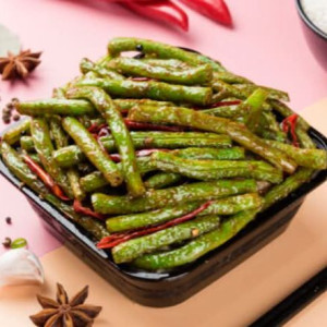 Dry-Fried Green Beans with Spicy Fermented Bean Paste 乾煸四季豆