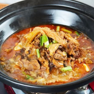 Spicy Braised Assorted Beef Offal in Hot Pot 香辣牛雜煲