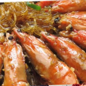 Tiger Prawns and Vermicelli in Satay Sauce Hot Pot 沙嗲老虎蝦粉絲煲