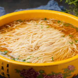 Vegetables and Noodles in Soup 上湯長壽麵