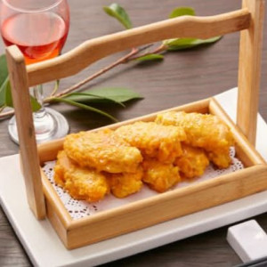 Deep-Fried Chicken Mid Wings with Salted Egg Yolk 蛋黃雞中翅