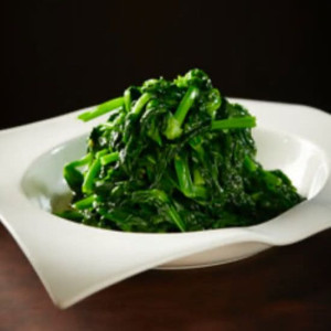 Stir-Fried Pea Sprouts 清炒豆苗