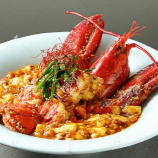 Braised Lobster with Mapo Tofu 龍蝦麻婆豆腐