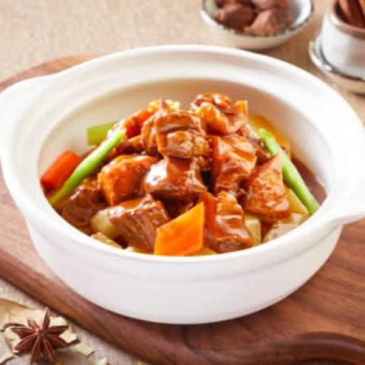 Braised Beef Brisket with Daikon Radish 蘿蔔牛腩煲