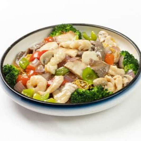 Cantonese Fried Noodles 廣東炒麵