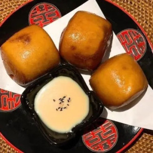 Mandarin Rolls (4 pcs) 꽃빵튀김