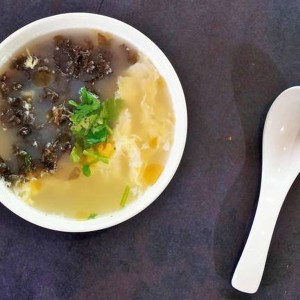 Seaweed and Egg Soup 紫菜蛋花汤