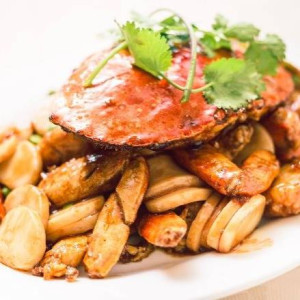 8010. Dungeness Crab with Spicy Sauce (1 pc) 香辣温哥华蟹 (每只)
