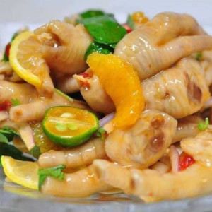 1007. Thai Chicken Feet 泰式凤爪