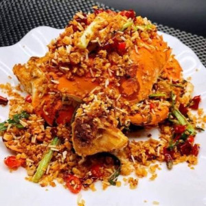 8009. Dungeness Crab Hong Kong Style (1 pc) 避风塘风味温哥华蟹 (每只)