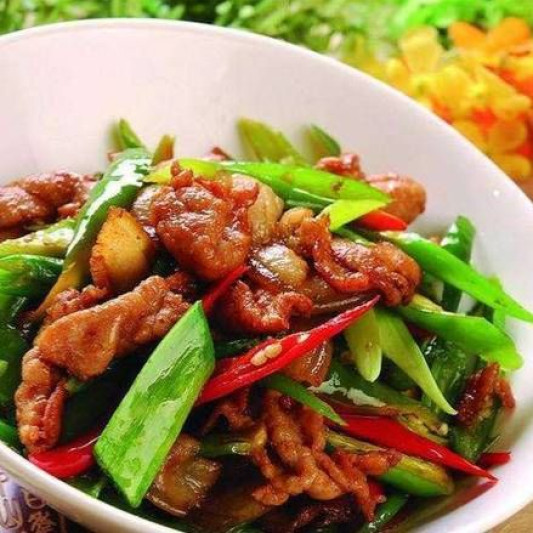 4002. Farmer Style Pork 农家小炒肉