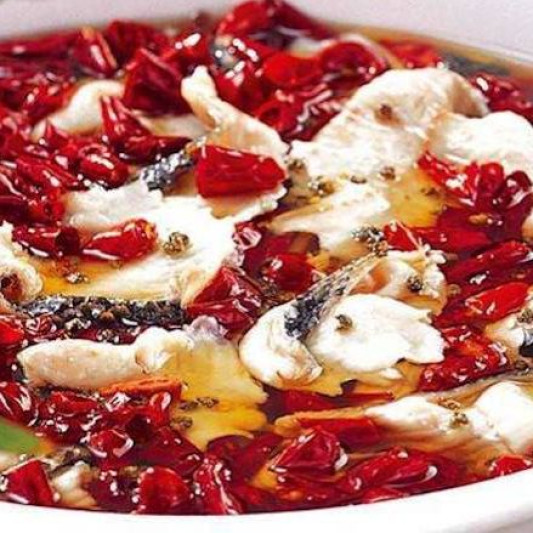 4004. Fish Fillet in Spicy Hot Pot 香辣水煮鱼