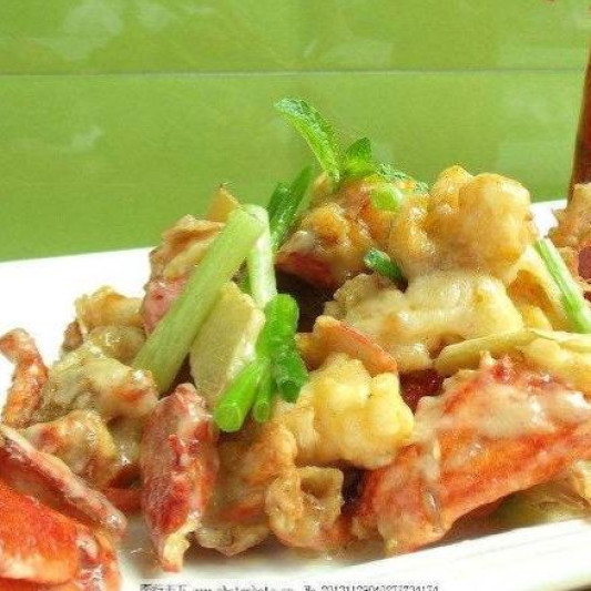 8002. Lobster with Ginger and Scallion (1 lb) 姜葱炒龙虾 虾 (每磅)