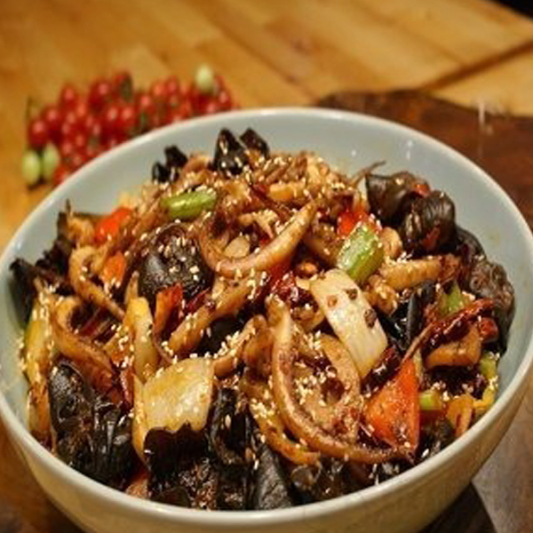 B018. Dry Pot Squid Silk (For 3 People)