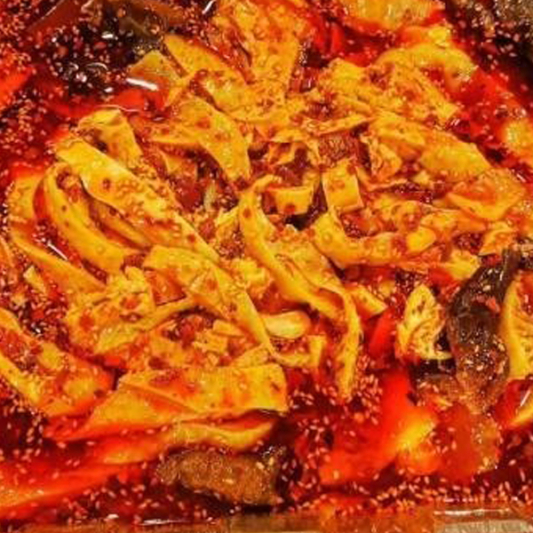 A009. Boiled Vegetables and Chicken Skewers in Chili Sauce (For 3 People)