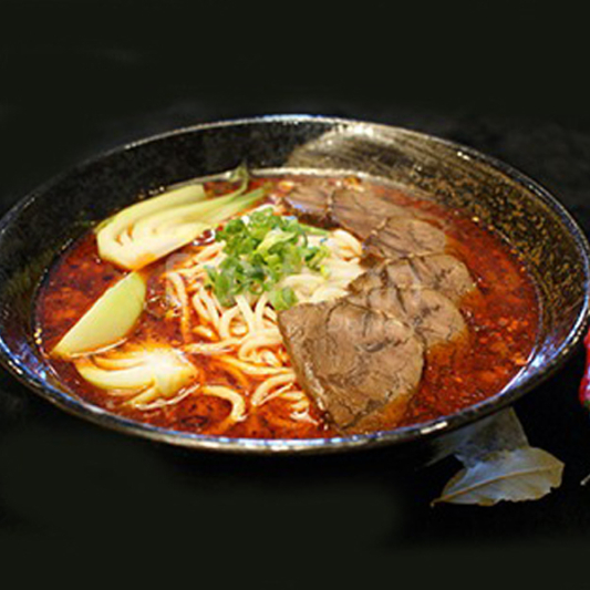 C011. Beef Noodles in Red Soup
