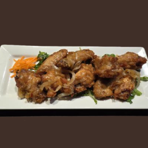 Deep-Fried Chicken Wings with Fish Sauce