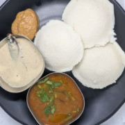 Idly (3 pcs)