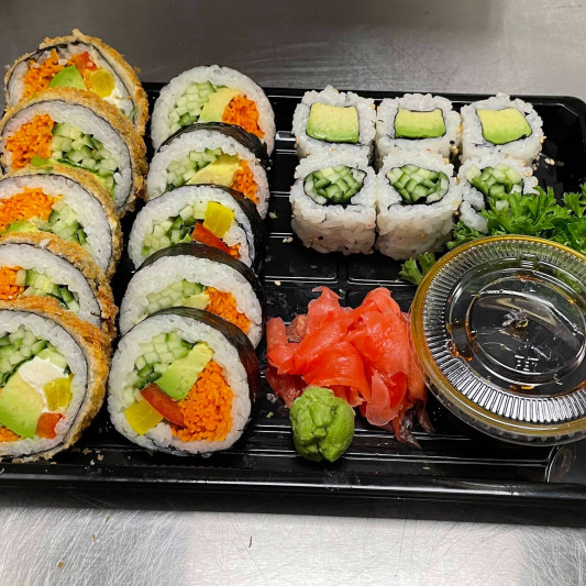 Vegetarian Combo (16 pcs)
