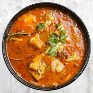 Assam Seafood Laksa (Spicy Tamarind)