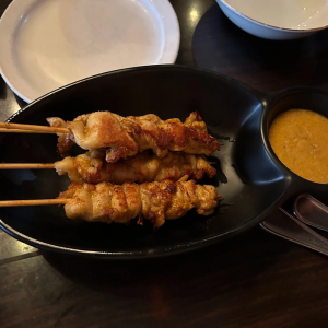 Chicken Satays (4 Skewers)