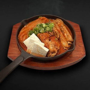 Lunch Kimchi Pork Rib / 김치등갈비찜