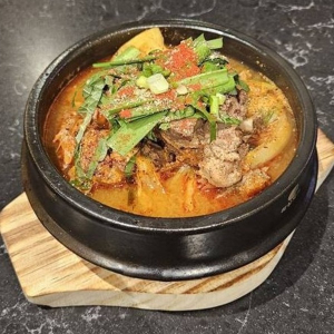 Spicy Pork Bone Soup 감자탕