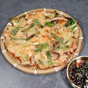 Seafood Pancake 해물파전