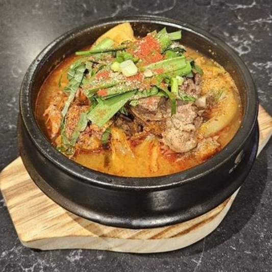 Spicy Pork Bone Soup 감자탕