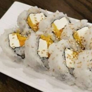 Mango Cheese Roll (6 pcs)