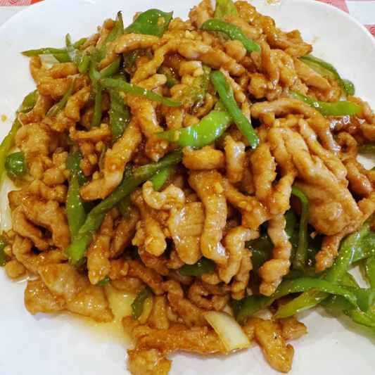 21B. Shredded Pork with Green Peppers 尖椒肉丝