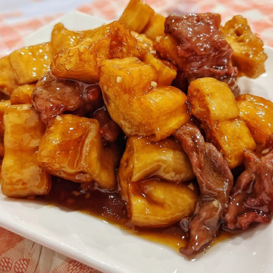 24B. Beef with Fried Dough Sticks 油条牛肉