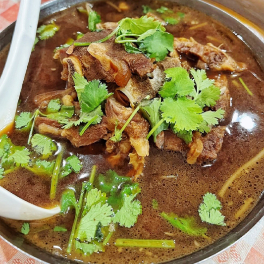 10A-10B. Lamb Spine Hot Pot 老北京羊蝎子火锅