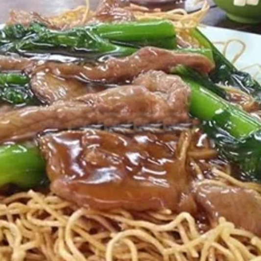 Chinese Broccoli Stir-Fried Noodles