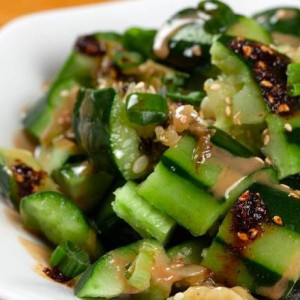 Chinese Crushed Cucumber Salad
