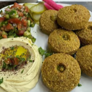 Falafel Plate (7 pcs)