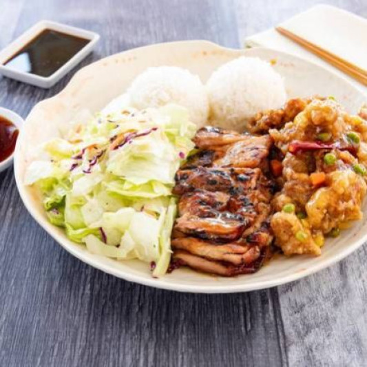 Chicken and General Tso's Chicken Combo