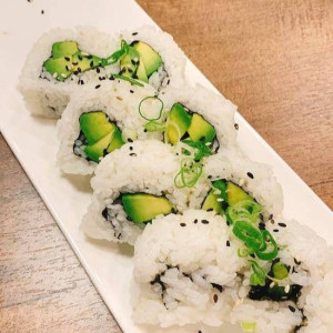 Avocado Roll (8 pcs)