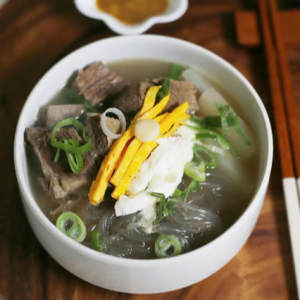 Short Ribs Soup (Galbi-Tang) 갈비탕 