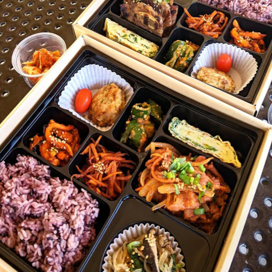 Special Bento-Spicy Pork Belly 스페샬 매운 삼겹살