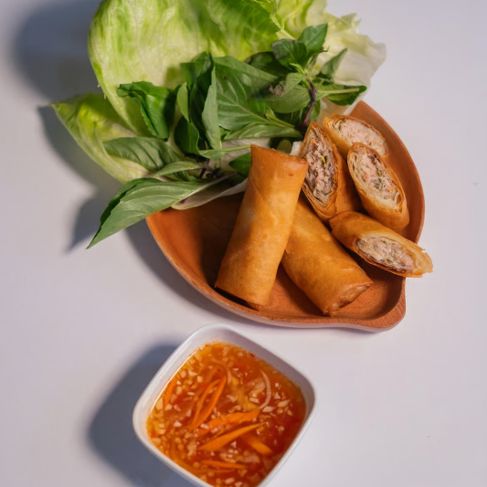 Egg Rolls (2 pcs) / Chả Gi&ograve; 