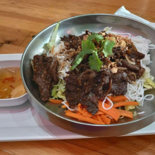  Filet Beef with Vermicelli / Bun Bo Xao
